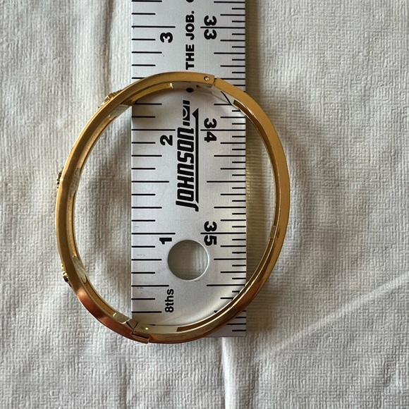 Gold-Tone Hinged Bracelet with Enamel and White Flower Accent - Picture 5 of 6